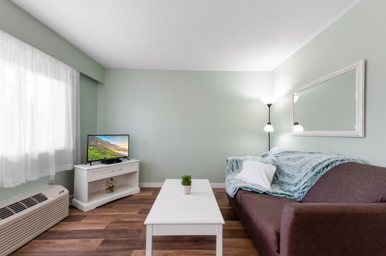 פנטיקטון Okanagan Lakefront Resort מראה חיצוני תמונה