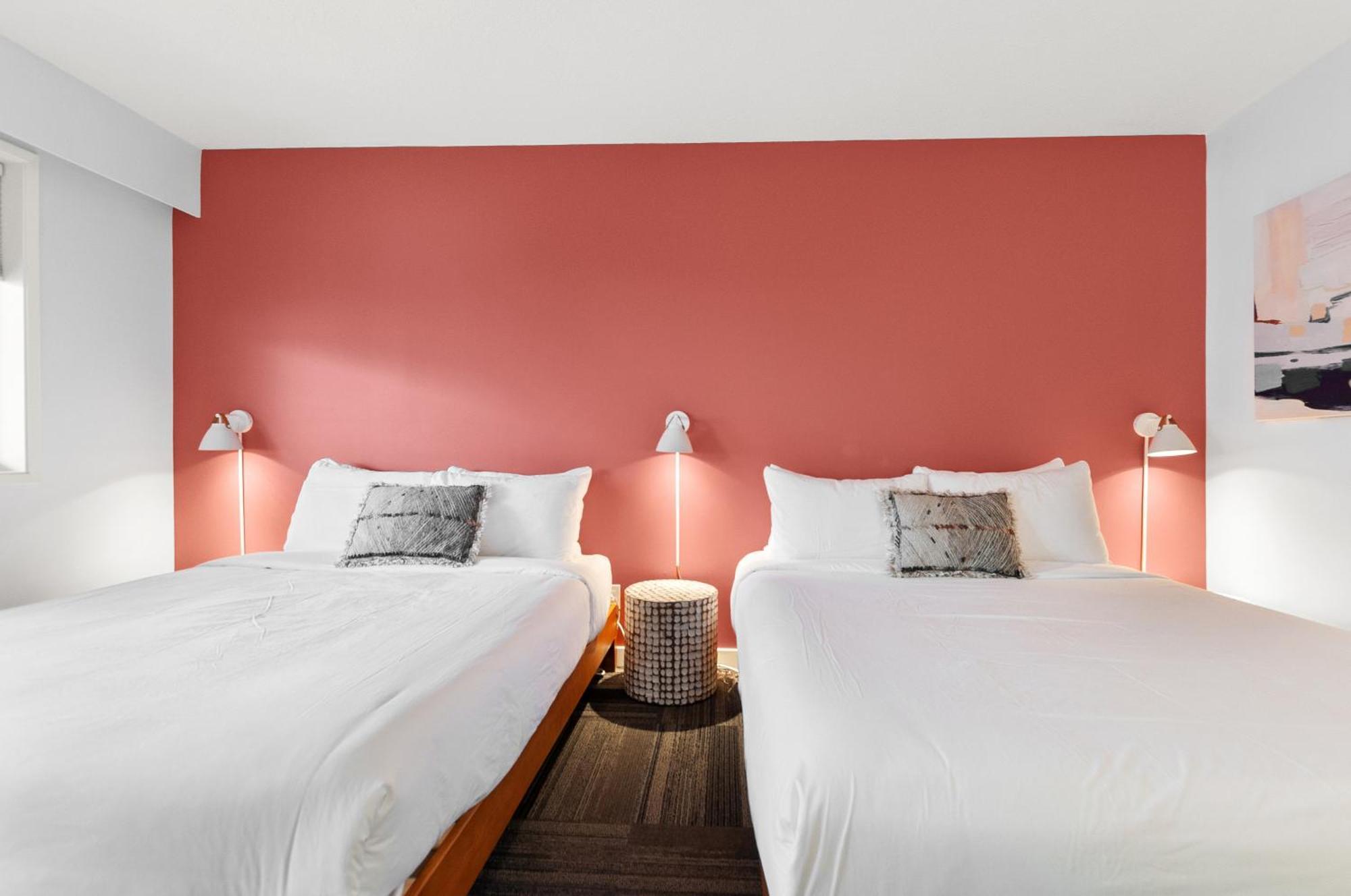 פנטיקטון Okanagan Lakefront Resort מראה חיצוני תמונה