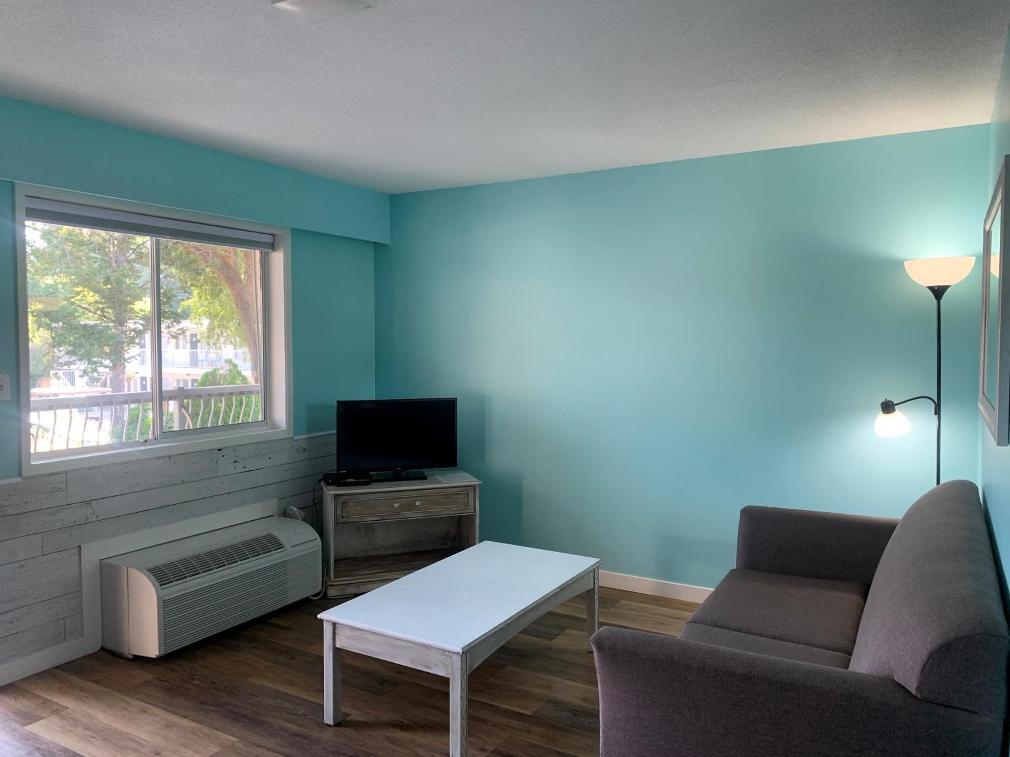 פנטיקטון Okanagan Lakefront Resort מראה חיצוני תמונה