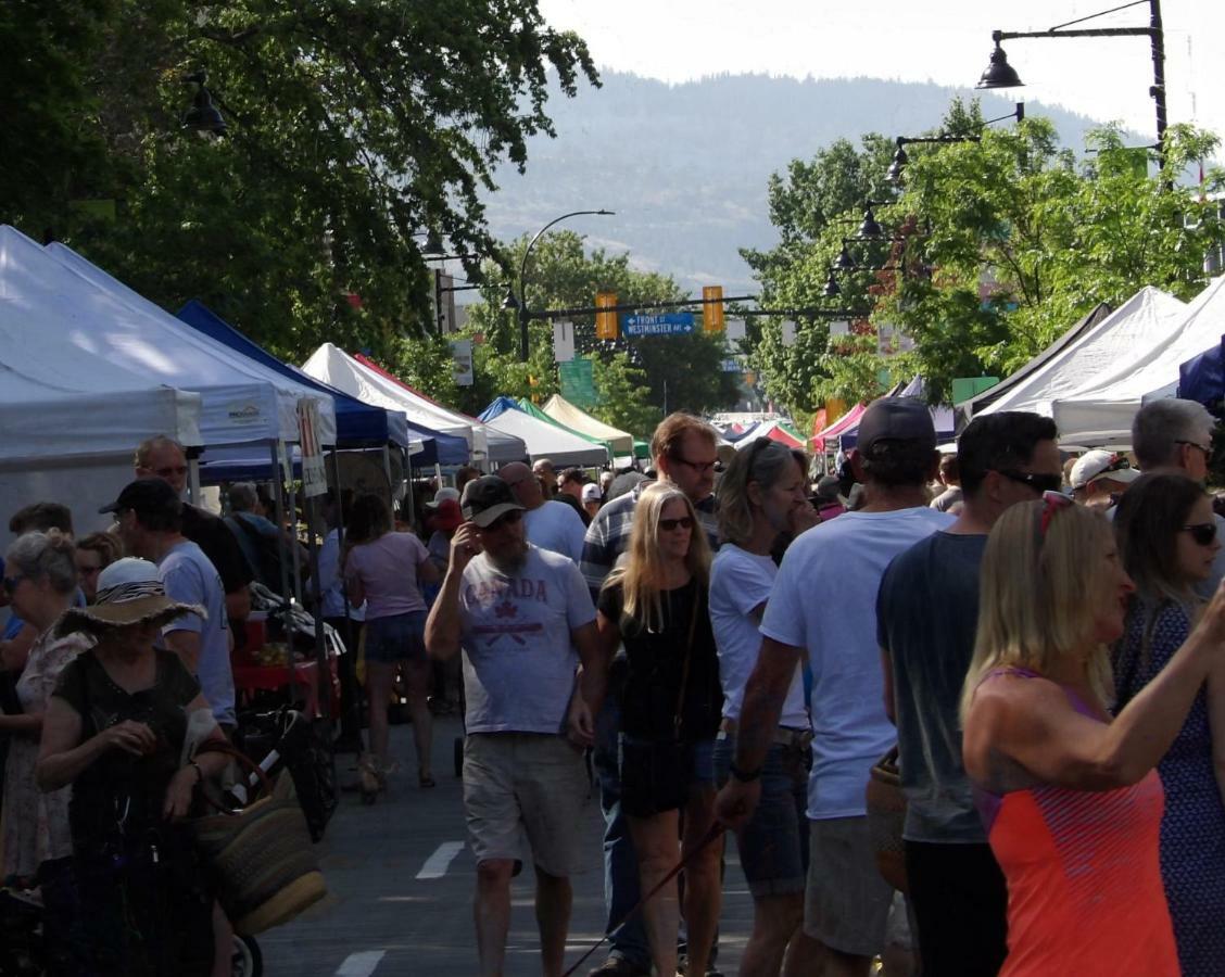 פנטיקטון Okanagan Lakefront Resort מראה חיצוני תמונה